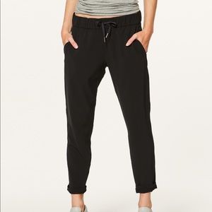 Lululemon on the fly 7/8 pant